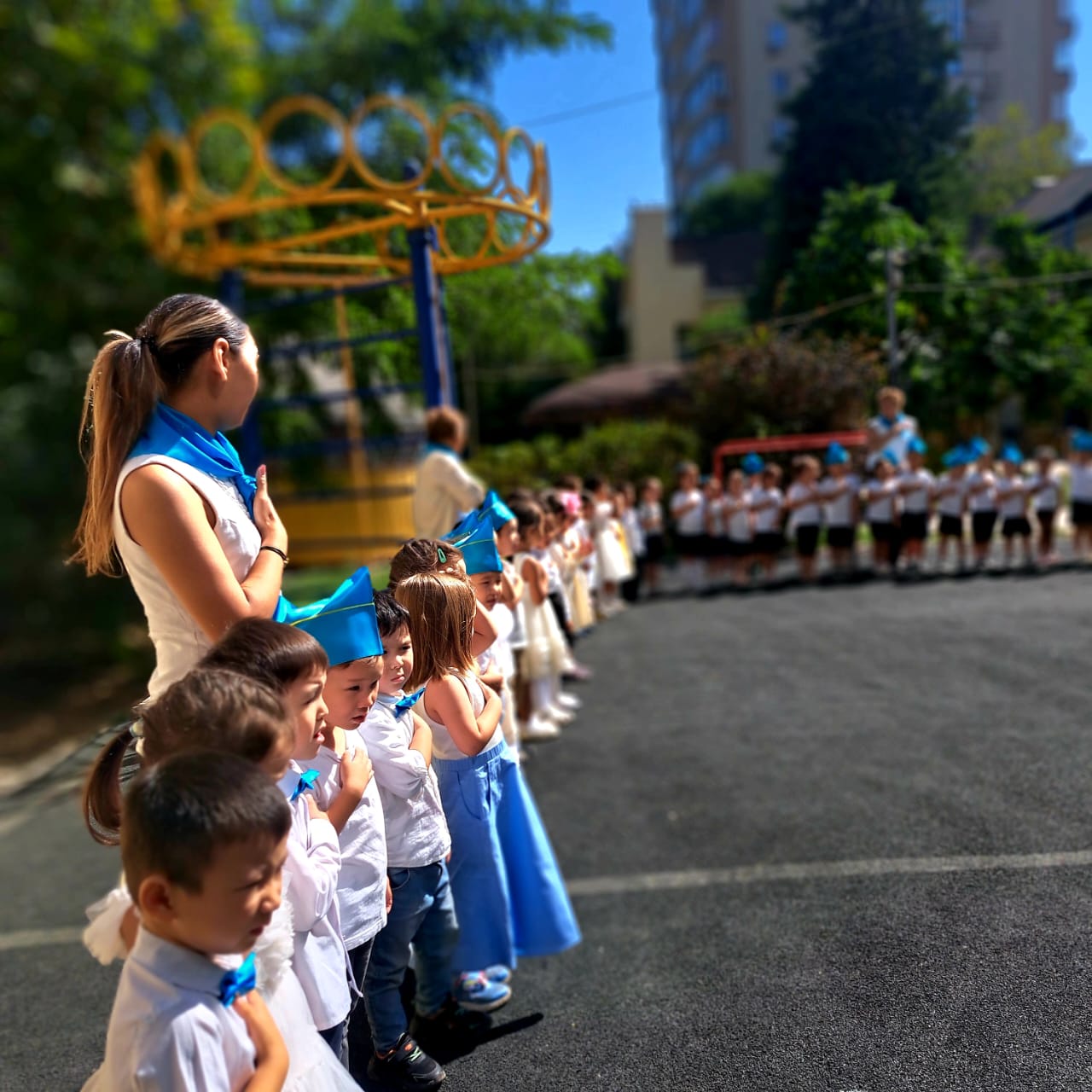 "Конституция  - елдің негізгі Заңы" салтанатты саптүзеу