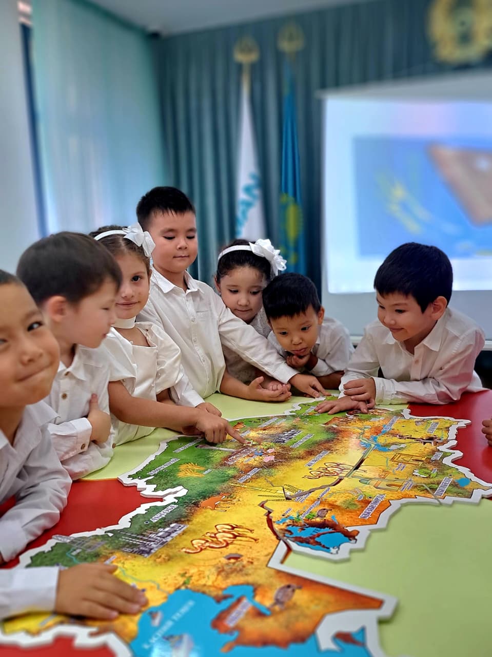 "Конституцияға саяхат" квест - ойын